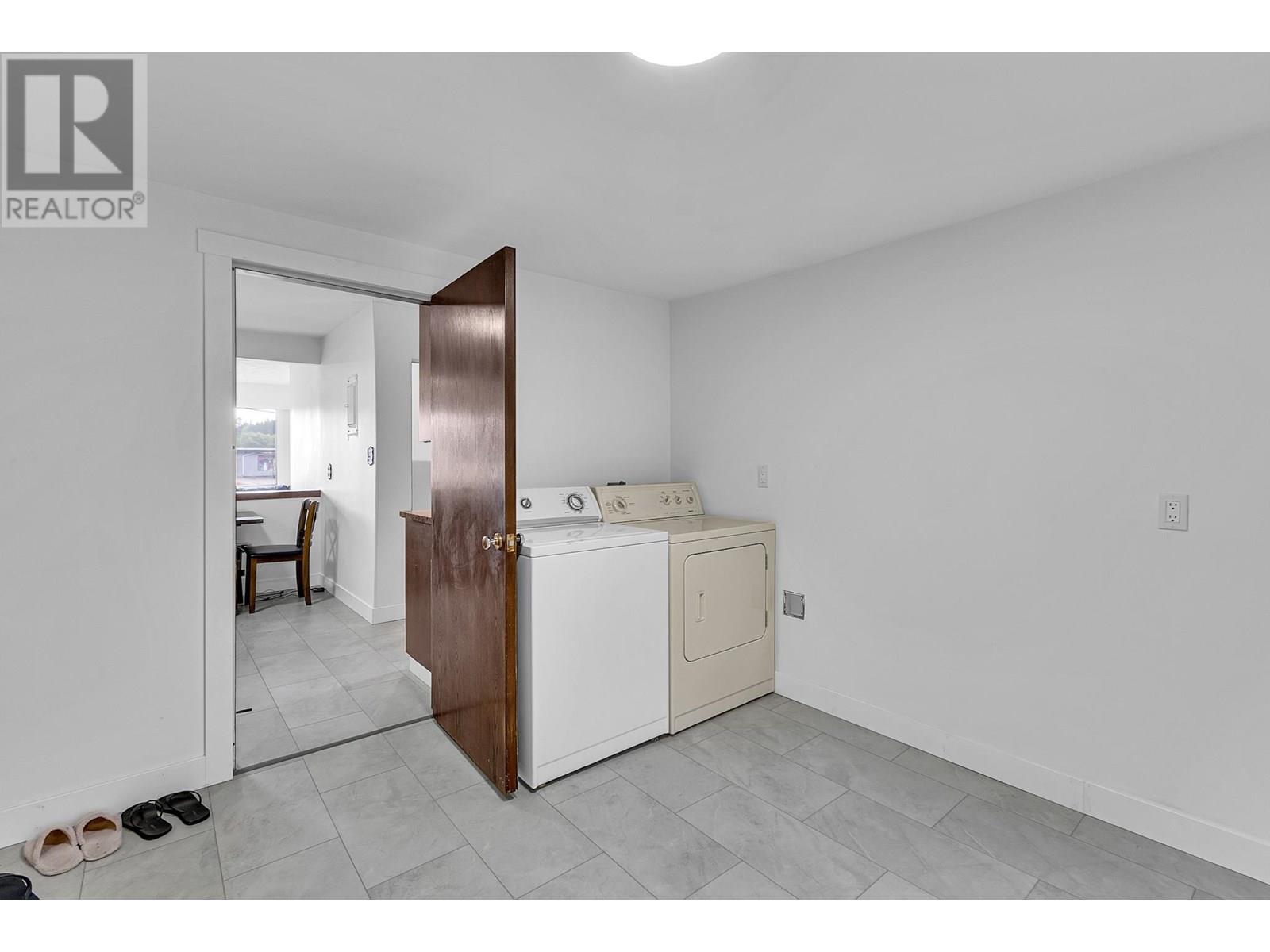Photo 12 of 2361 Hart Highway, Prince George BC