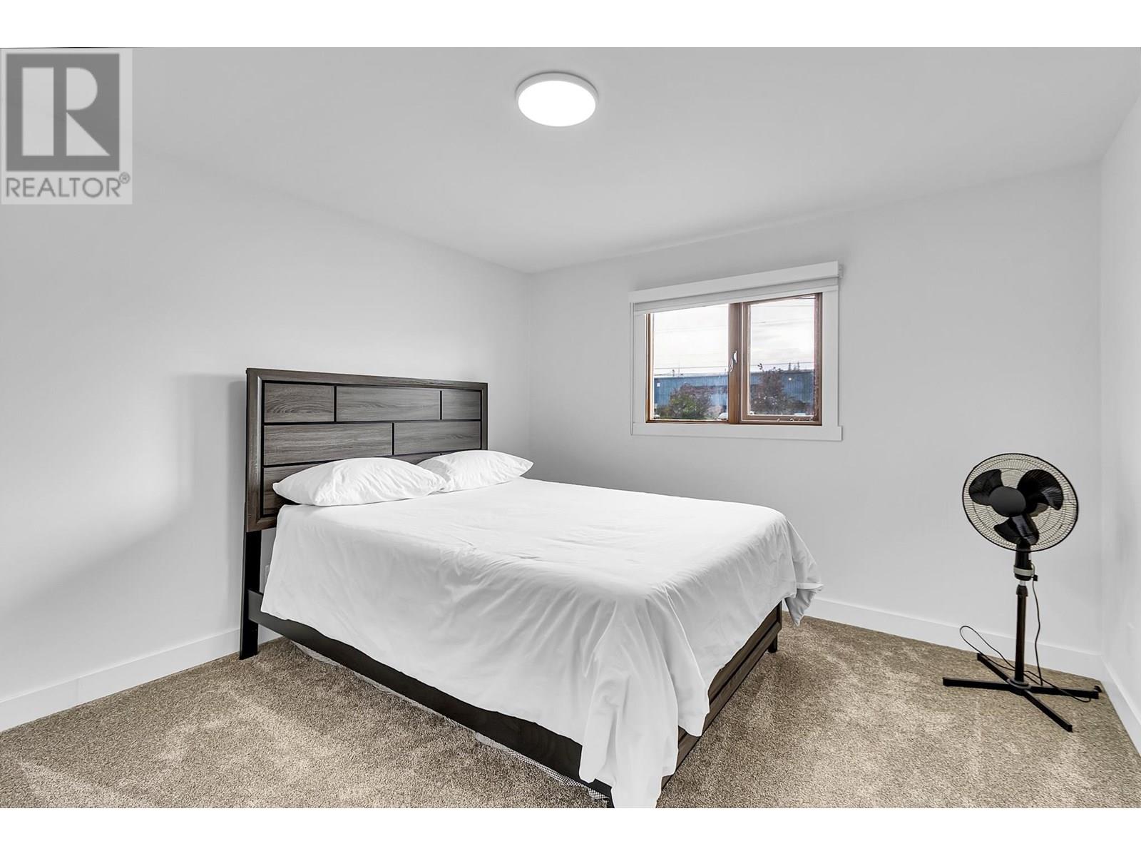 Photo 8 of 2361 Hart Highway, Prince George BC