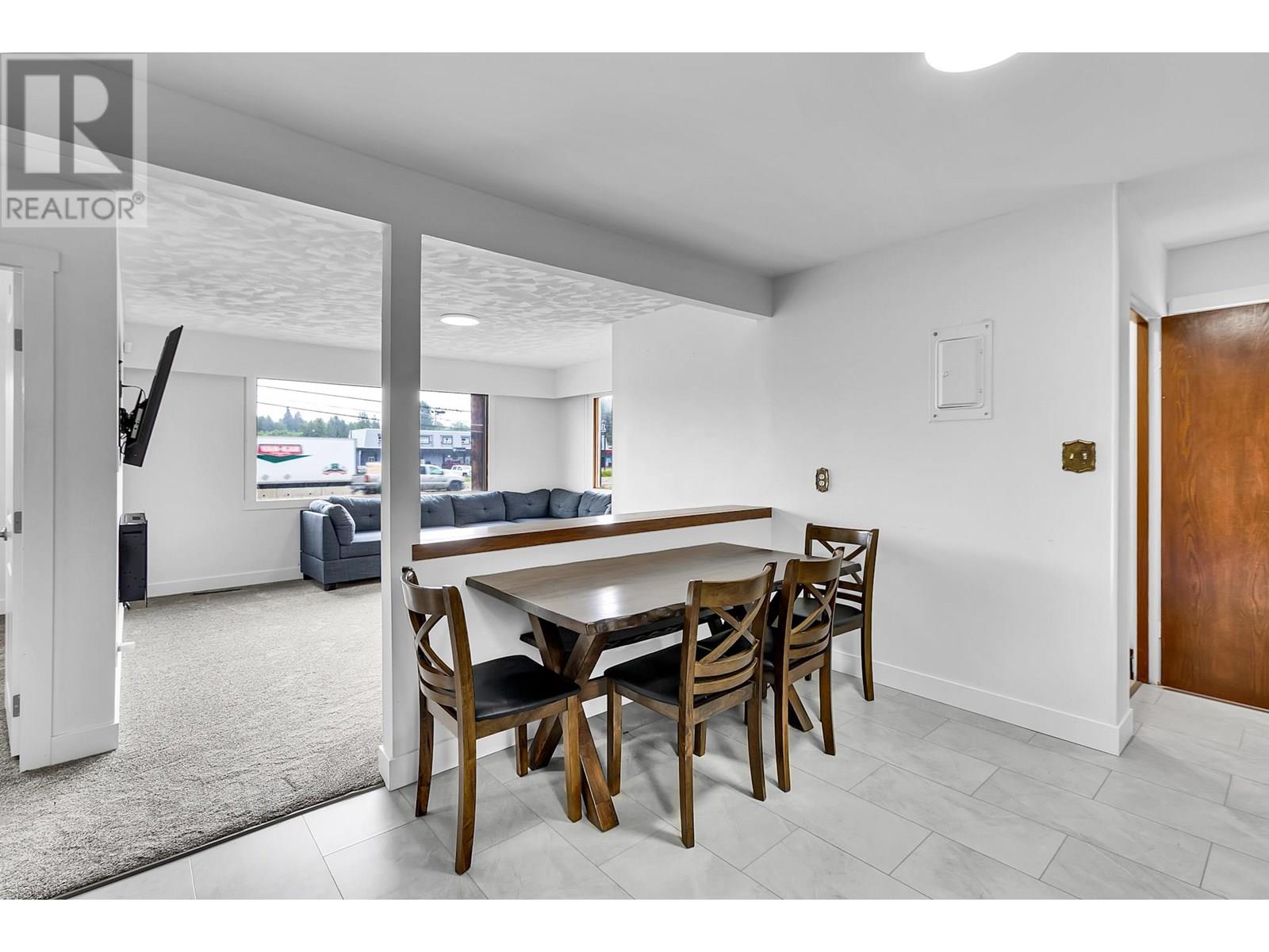 Photo 5 of 2361 Hart Highway, Prince George BC