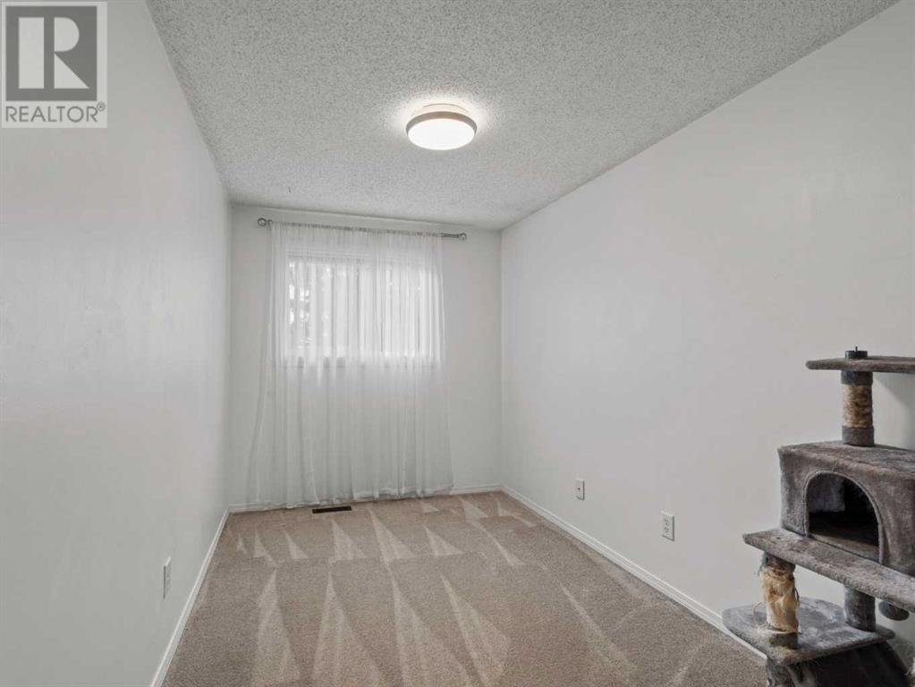 Single Family House for Sale in   Lynnview Road SE Ogden Calgary 