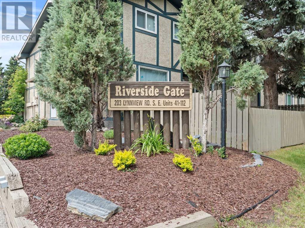 100, 203 Lynnview Road SE, Calgary, Alberta