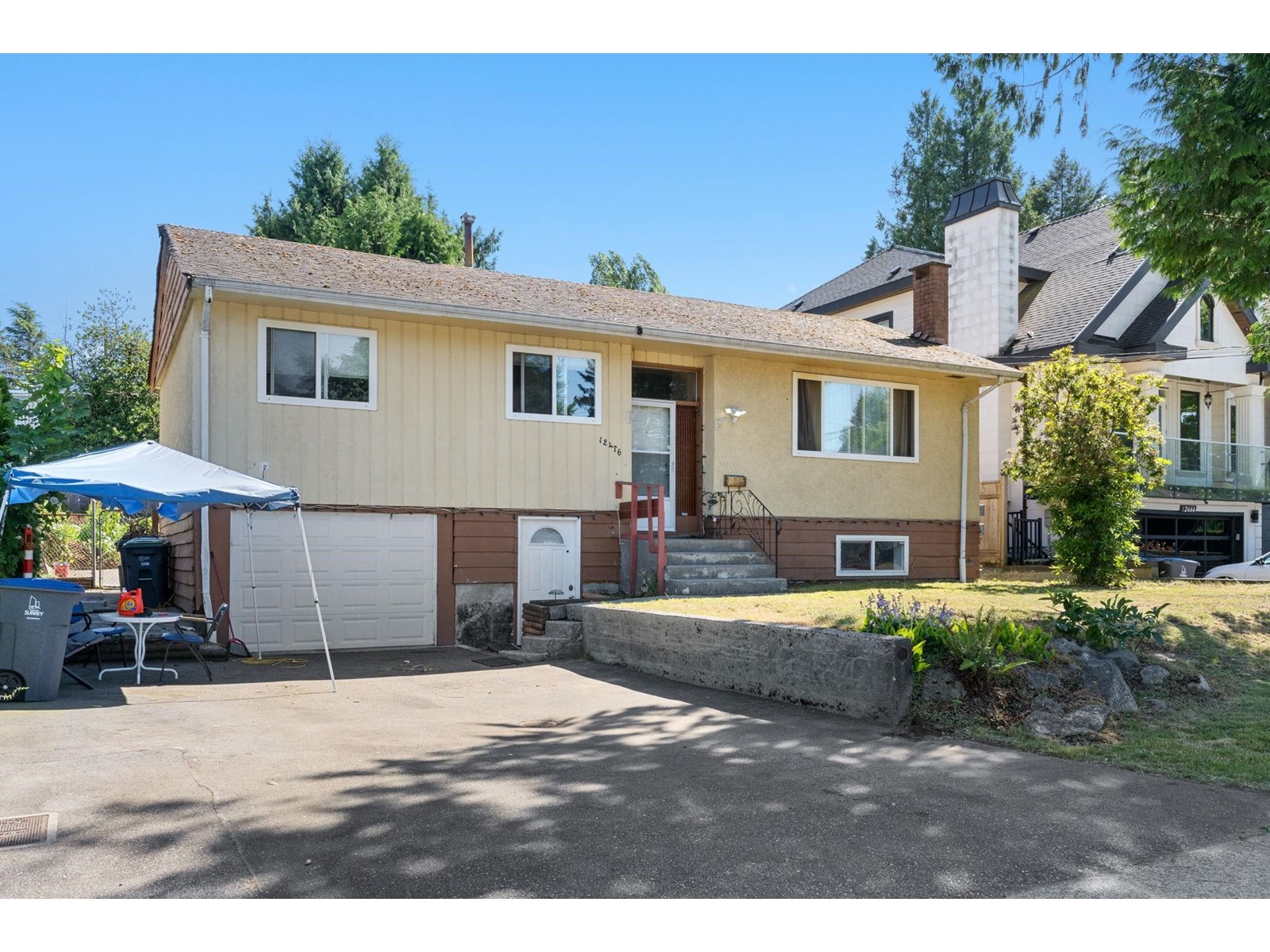 Photo 3 of 12476 99 Avenue, Surrey BC
