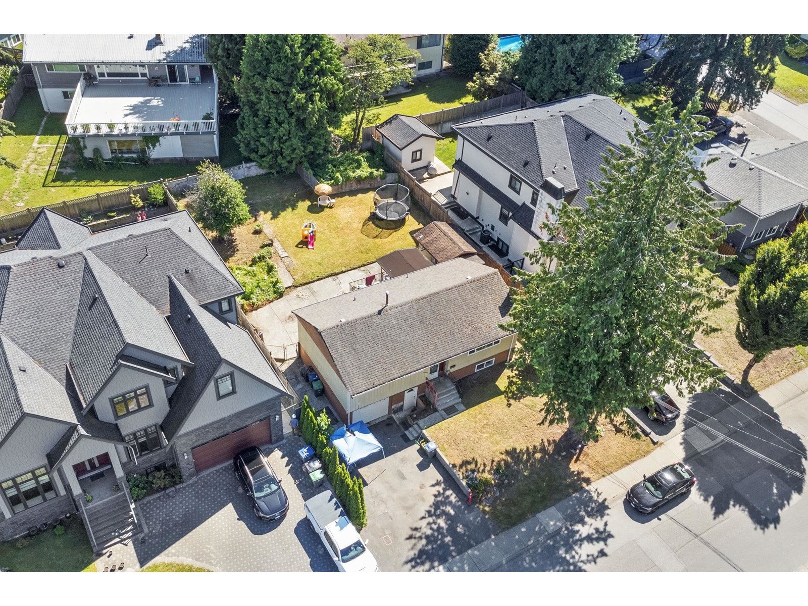 Photo 35 of 12476 99 Avenue, Surrey BC