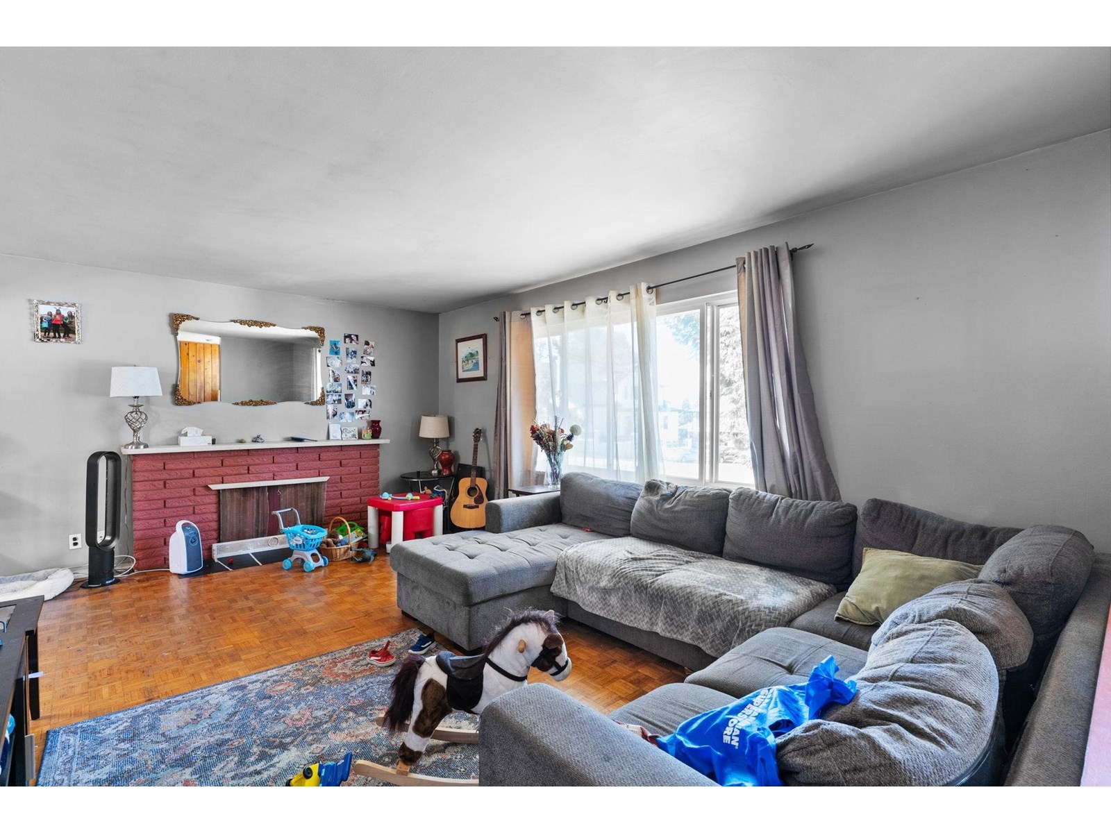 Photo 6 of 12476 99 Avenue, Surrey BC