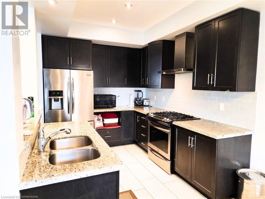 Photo 11 of 8 Lakelawn Road Unit 54, Grimsby ON