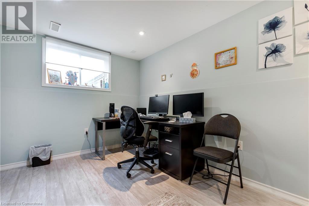 Photo 25 of 8 Lakelawn Road Unit 54, Grimsby ON
