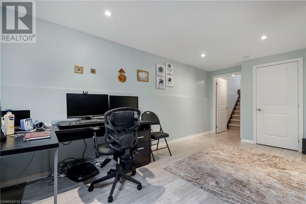 Photo 26 of 8 Lakelawn Road Unit 54, Grimsby ON