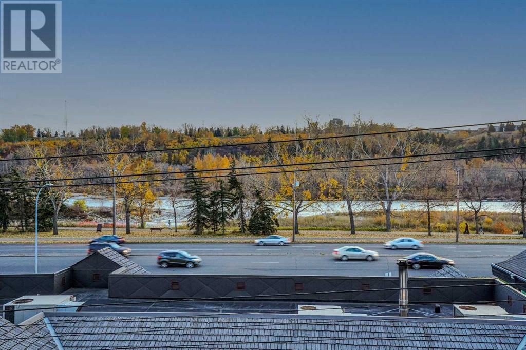 Single Family House for Sale in    Avenue NW West Hillhurst Calgary 