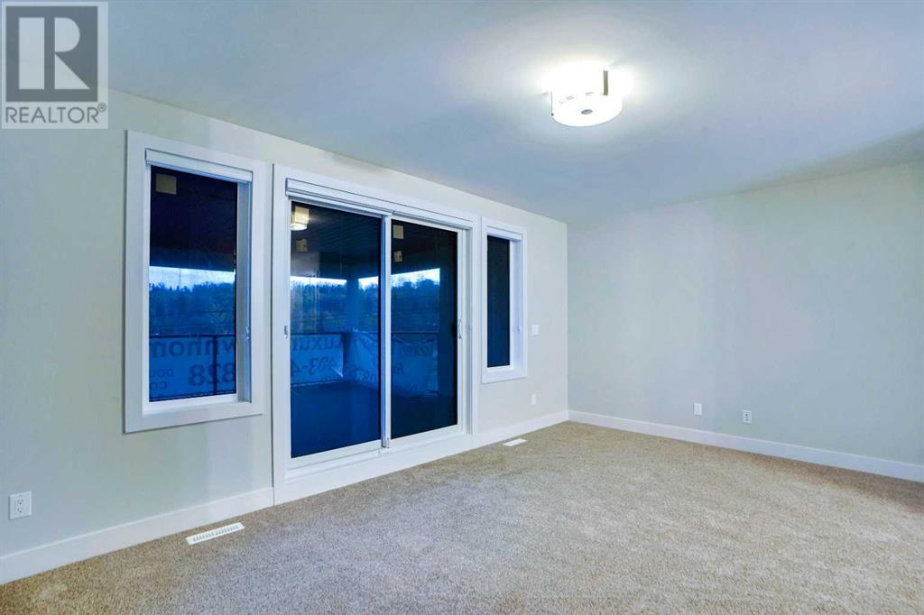 Single Family House for Sale in    Avenue NW West Hillhurst Calgary 