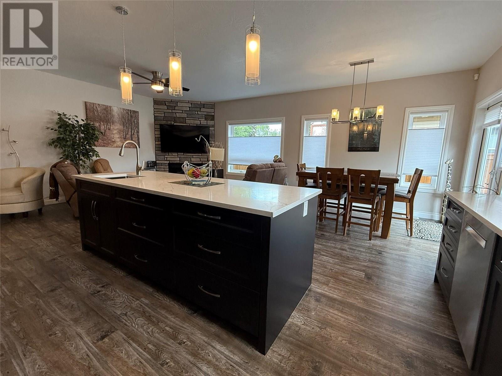 10224 18 Street, Dawson Creek