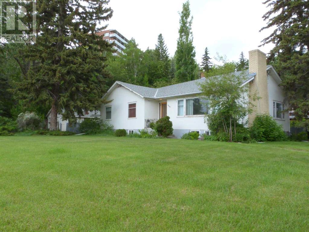 Single Family House Bungalow for Sale in   Street SW Rideau Park Calgary 