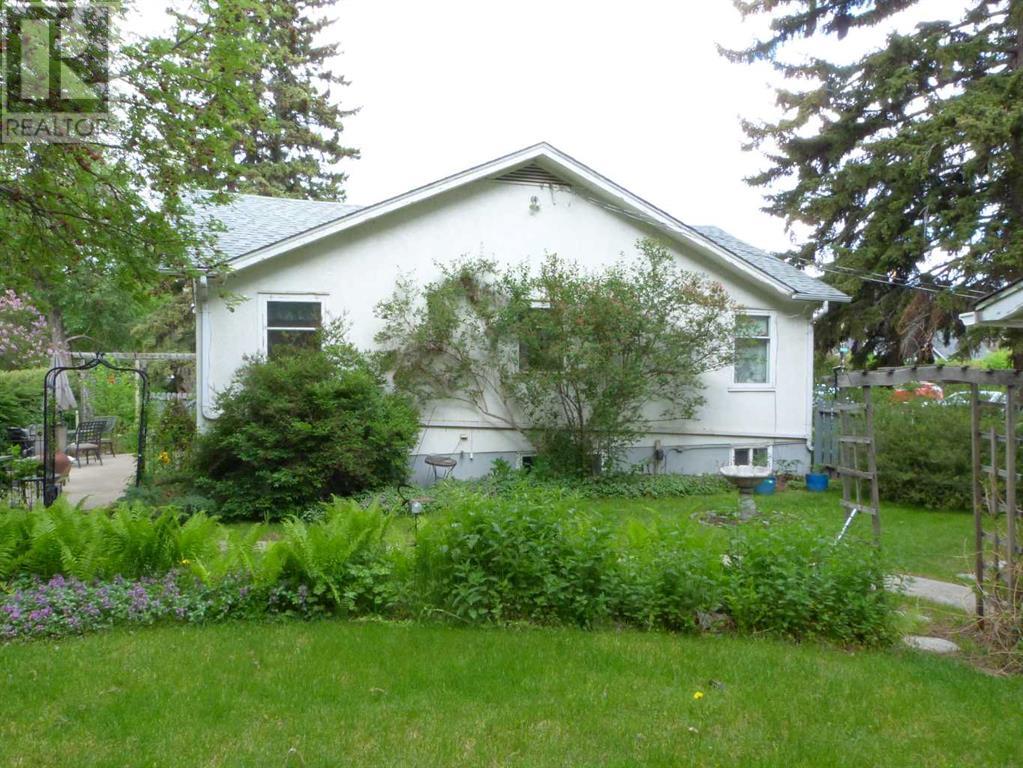 Single Family House Bungalow for Sale in   Street SW Rideau Park Calgary 