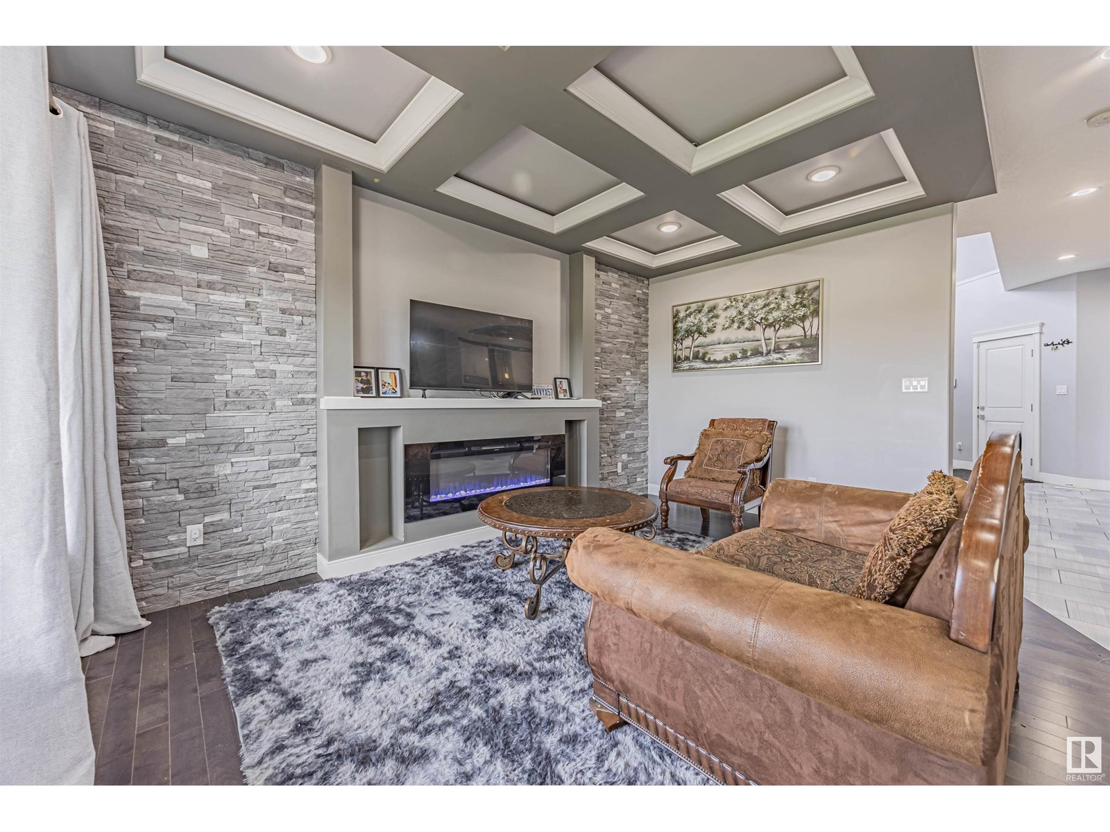 Photo 10 of 8110 174 A Av Nw Nw, Edmonton AB