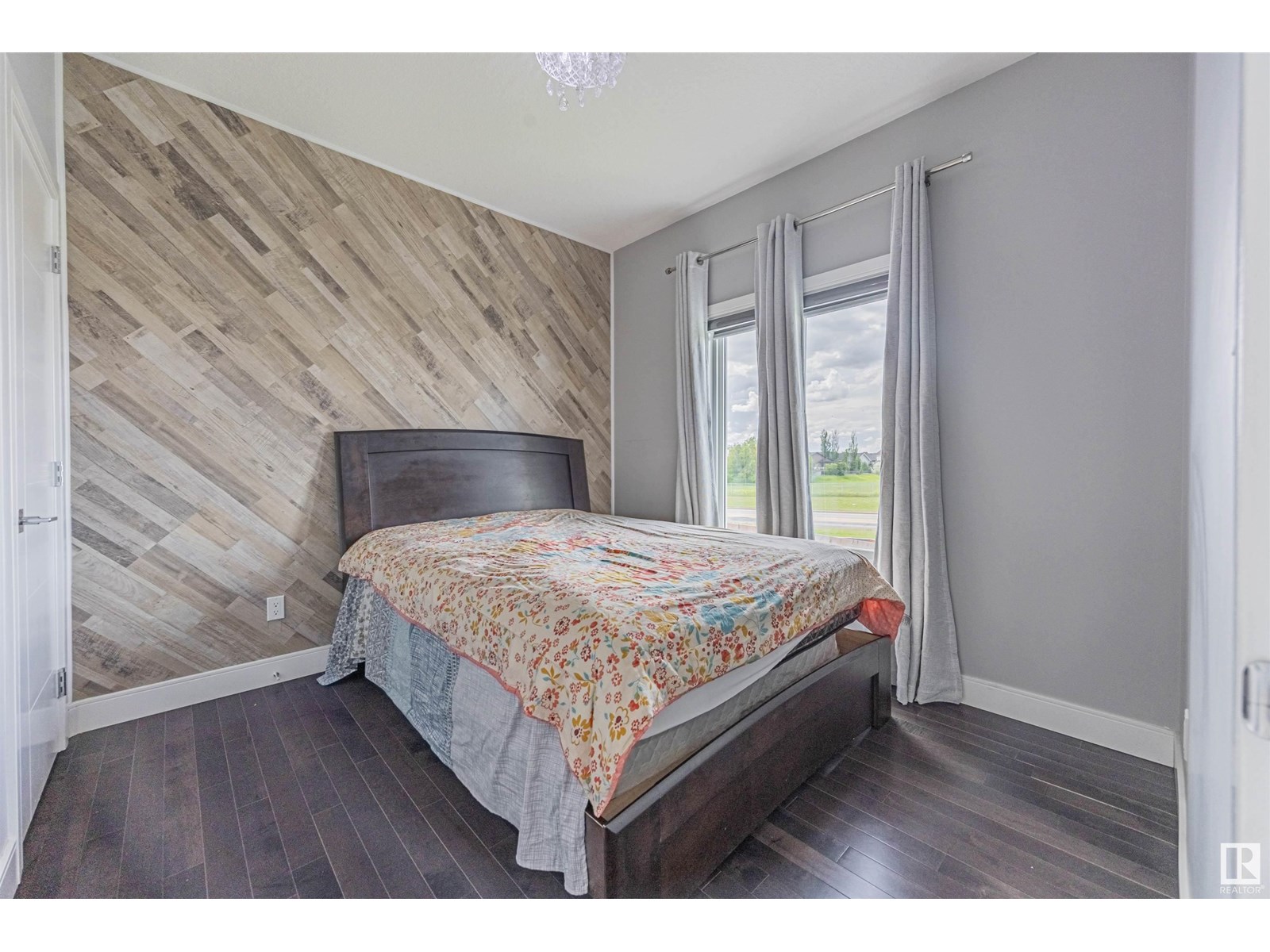 Photo 13 of 8110 174 A Av Nw Nw, Edmonton AB