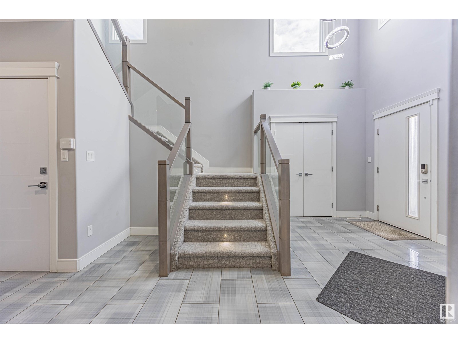 Photo 14 of 8110 174 A Av Nw Nw, Edmonton AB