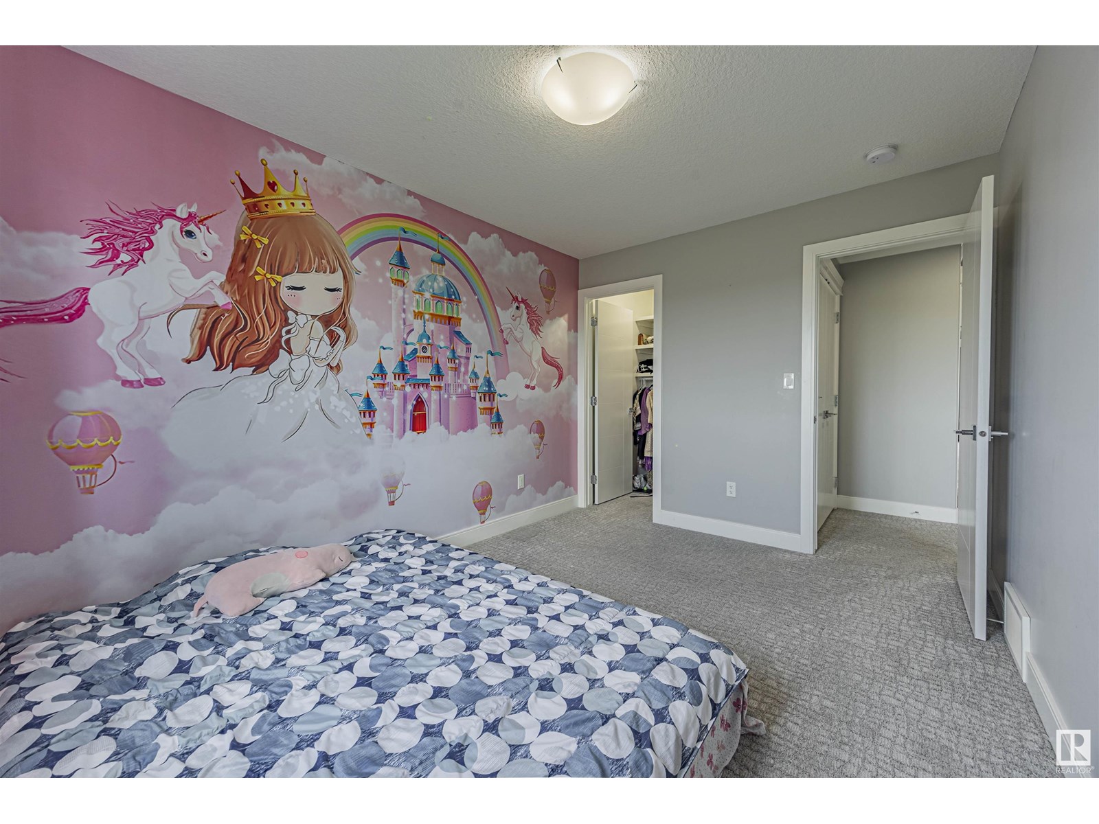 Photo 20 of 8110 174 A Av Nw Nw, Edmonton AB