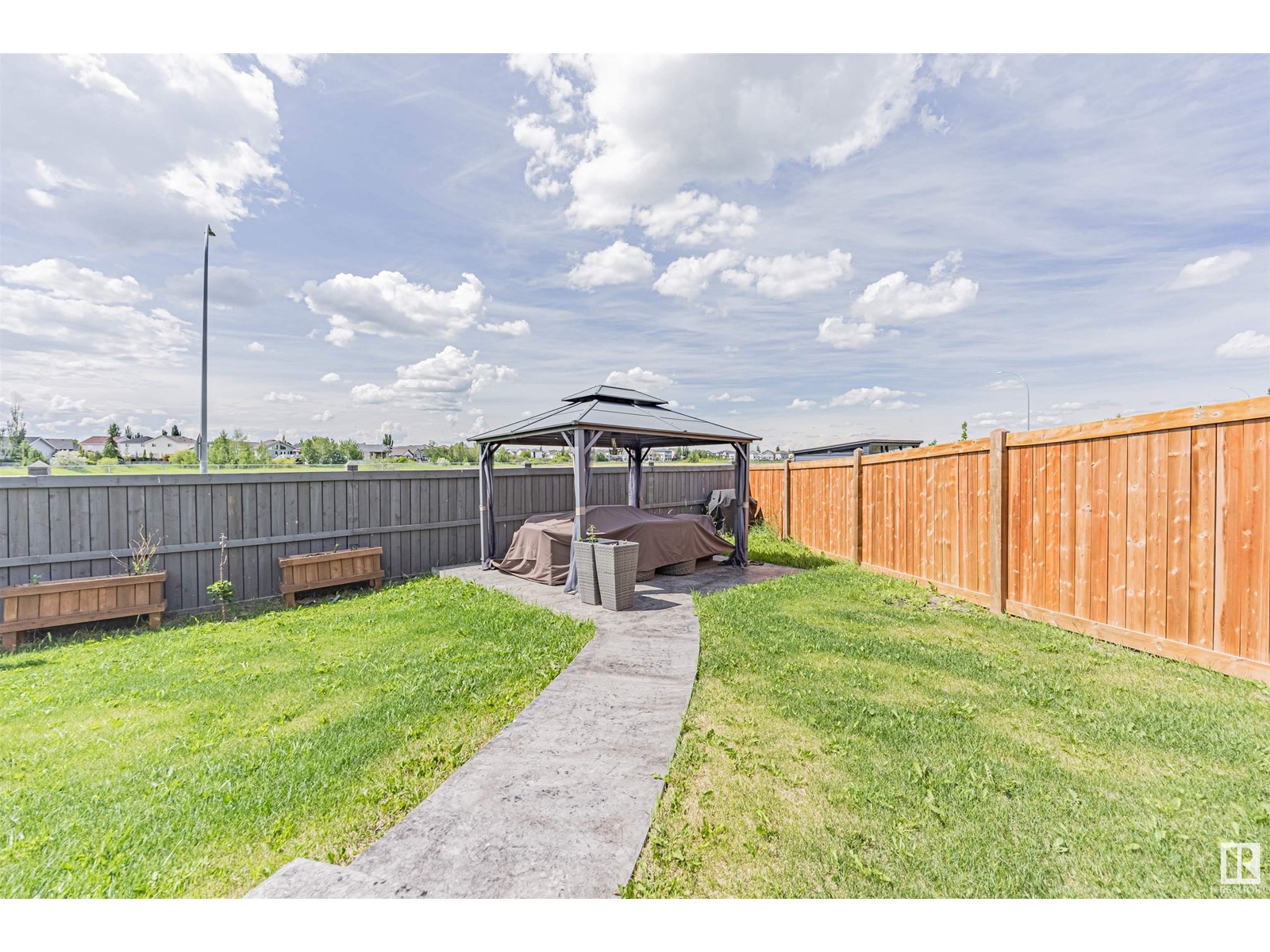 Photo 33 of 8110 174 A Av Nw Nw, Edmonton AB