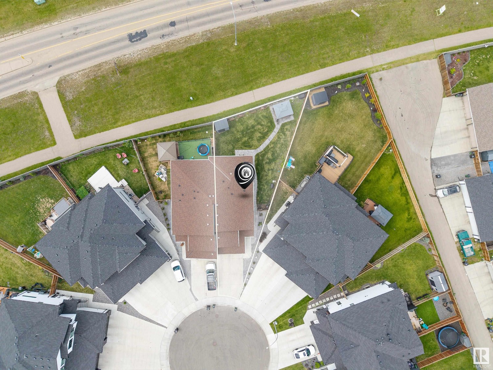 Photo 37 of 8110 174 A Av Nw Nw, Edmonton AB