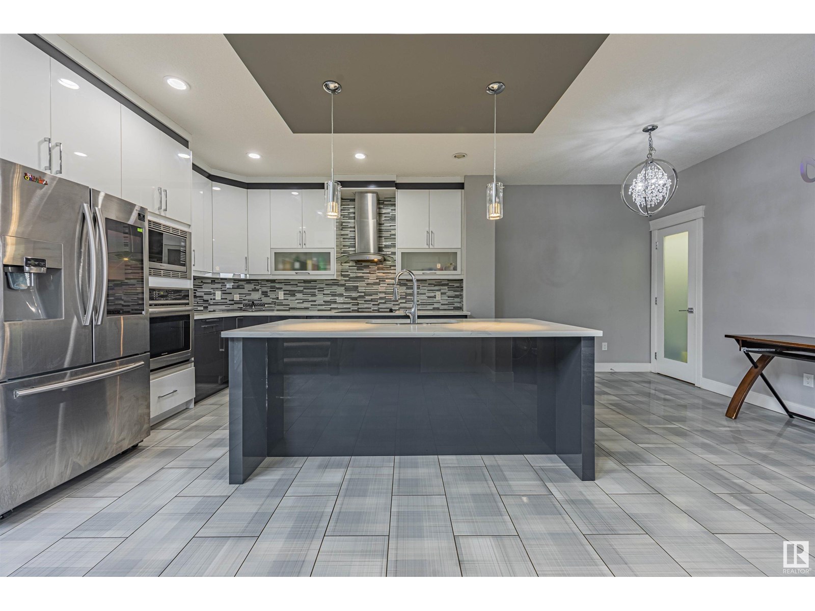 Photo 5 of 8110 174 A Av Nw Nw, Edmonton AB