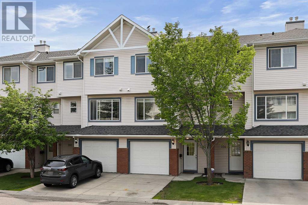 Single Family House 4 Level for Sale in  Rocky Ridge Court NW Rocky Ridge Calgary 