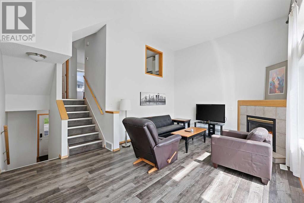 Single Family House 4 Level for Sale in  Rocky Ridge Court NW Rocky Ridge Calgary 