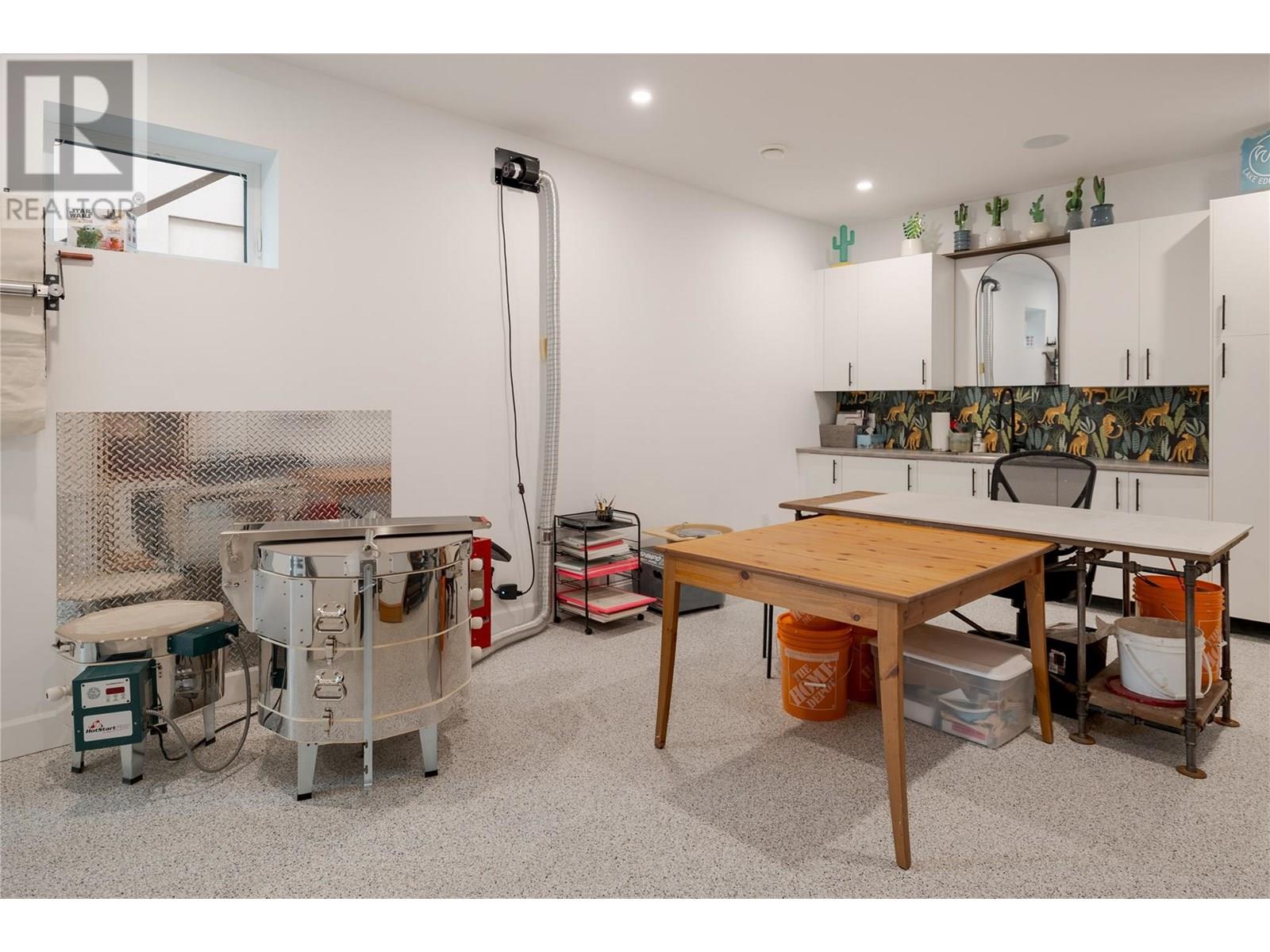  3610 Boxwood Road, Kelowna