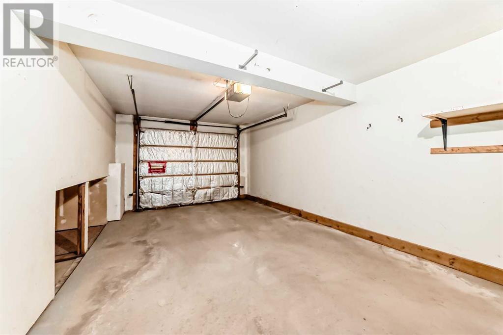 Single Family House 4 Level for Sale in  Point Mckay Gardens NW Point McKay Calgary 