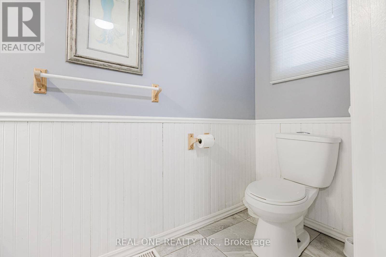 Photo 31 of 60 10 Holborn Court, Kitchener ON