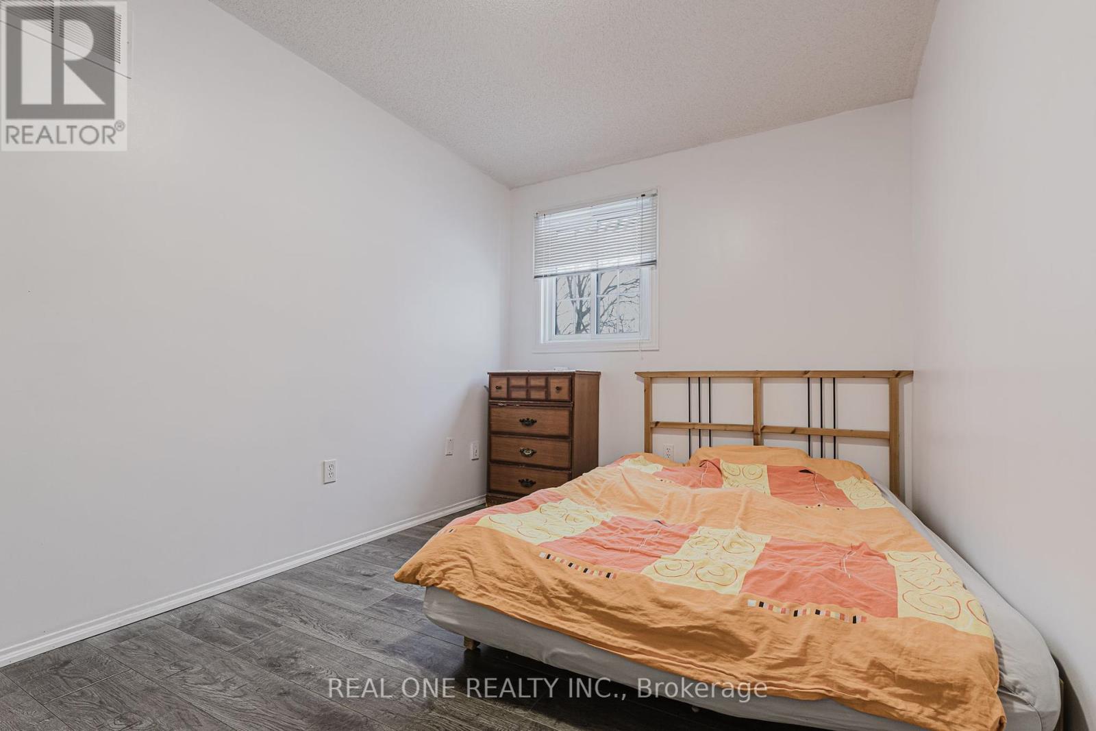Photo 22 of 60 10 Holborn Court, Kitchener ON