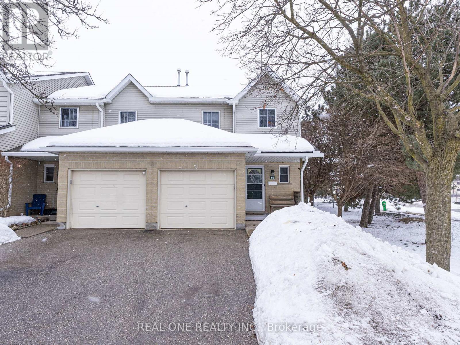 Photo 16 of 60 10 Holborn Court, Kitchener ON