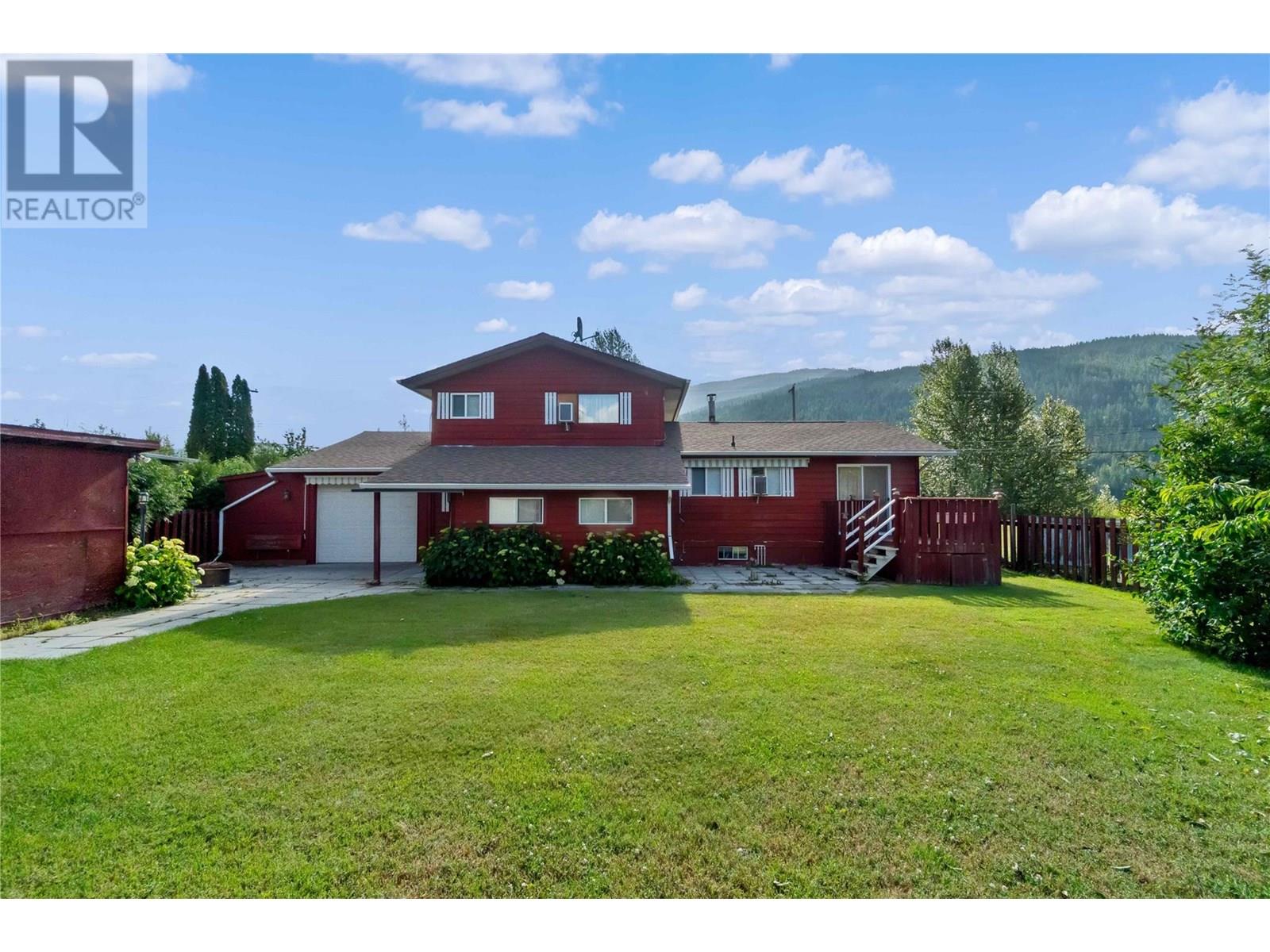 Photo 14 of 1208 Sherlock Road, Sicamous BC
