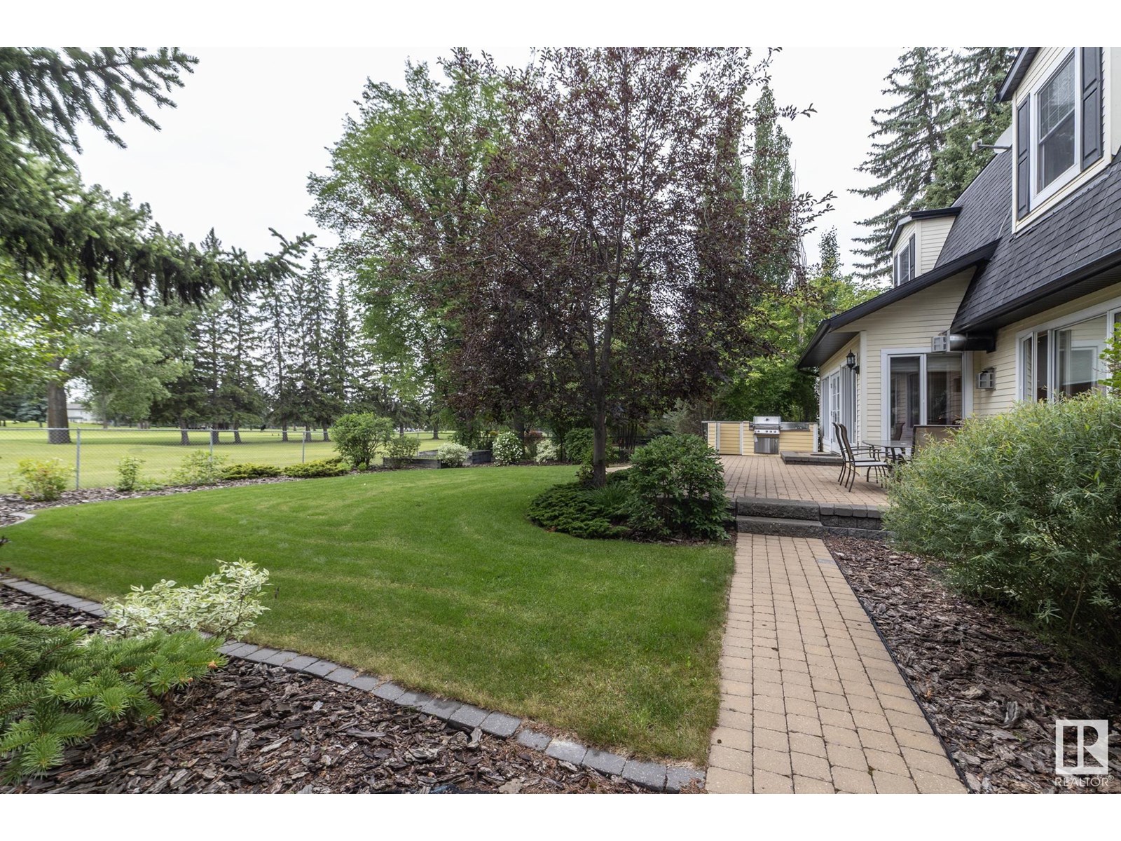 Photo 57 of 63 Fairway Dr Nw, Edmonton AB