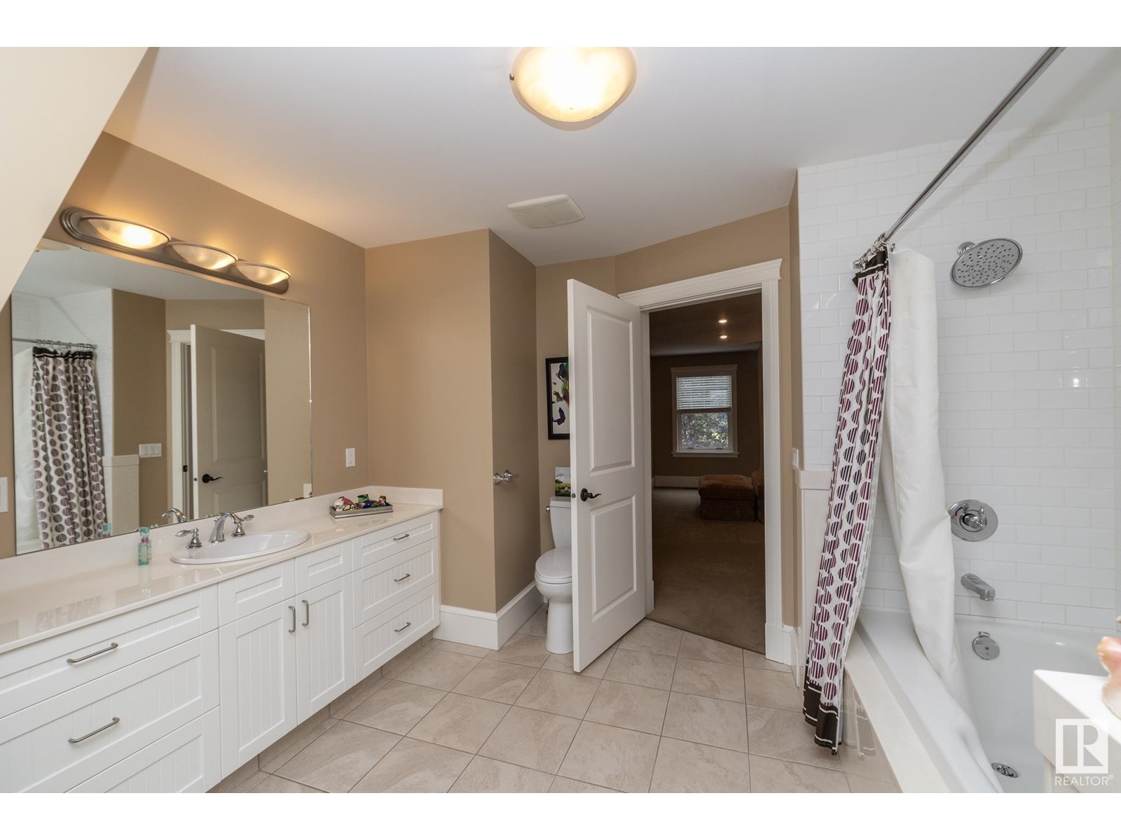 Photo 45 of 63 Fairway Dr Nw, Edmonton AB