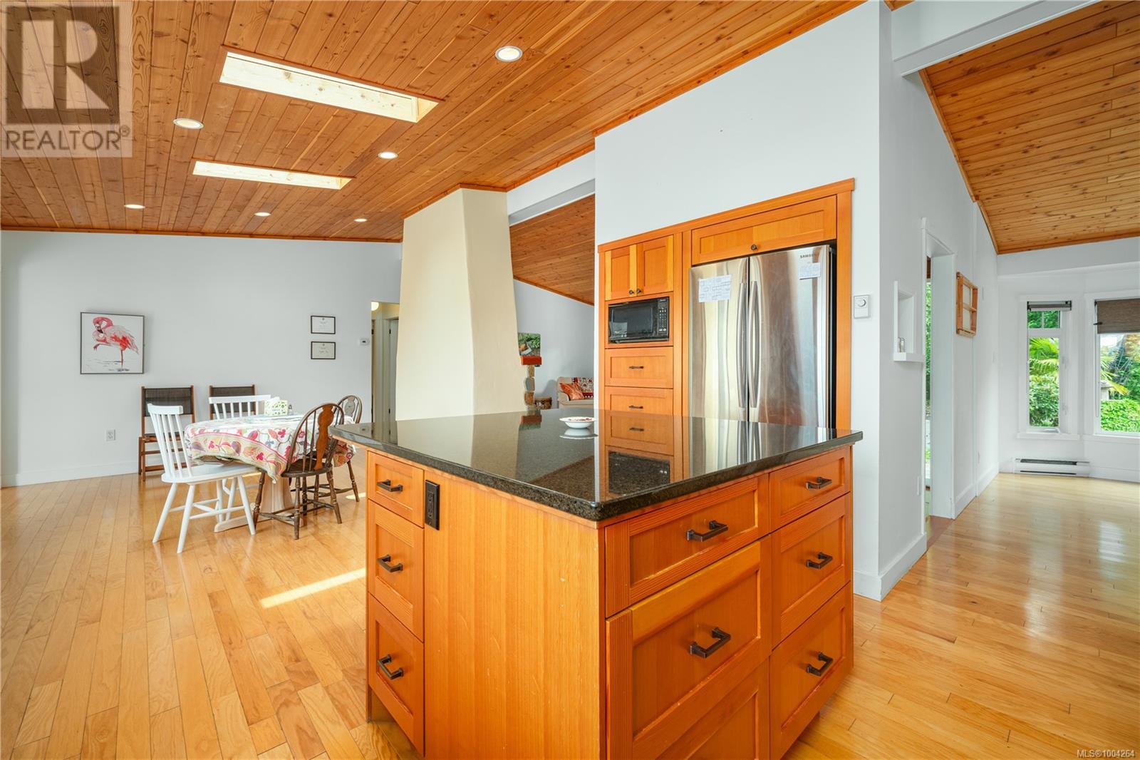 2439 Calais Rd, Duncan