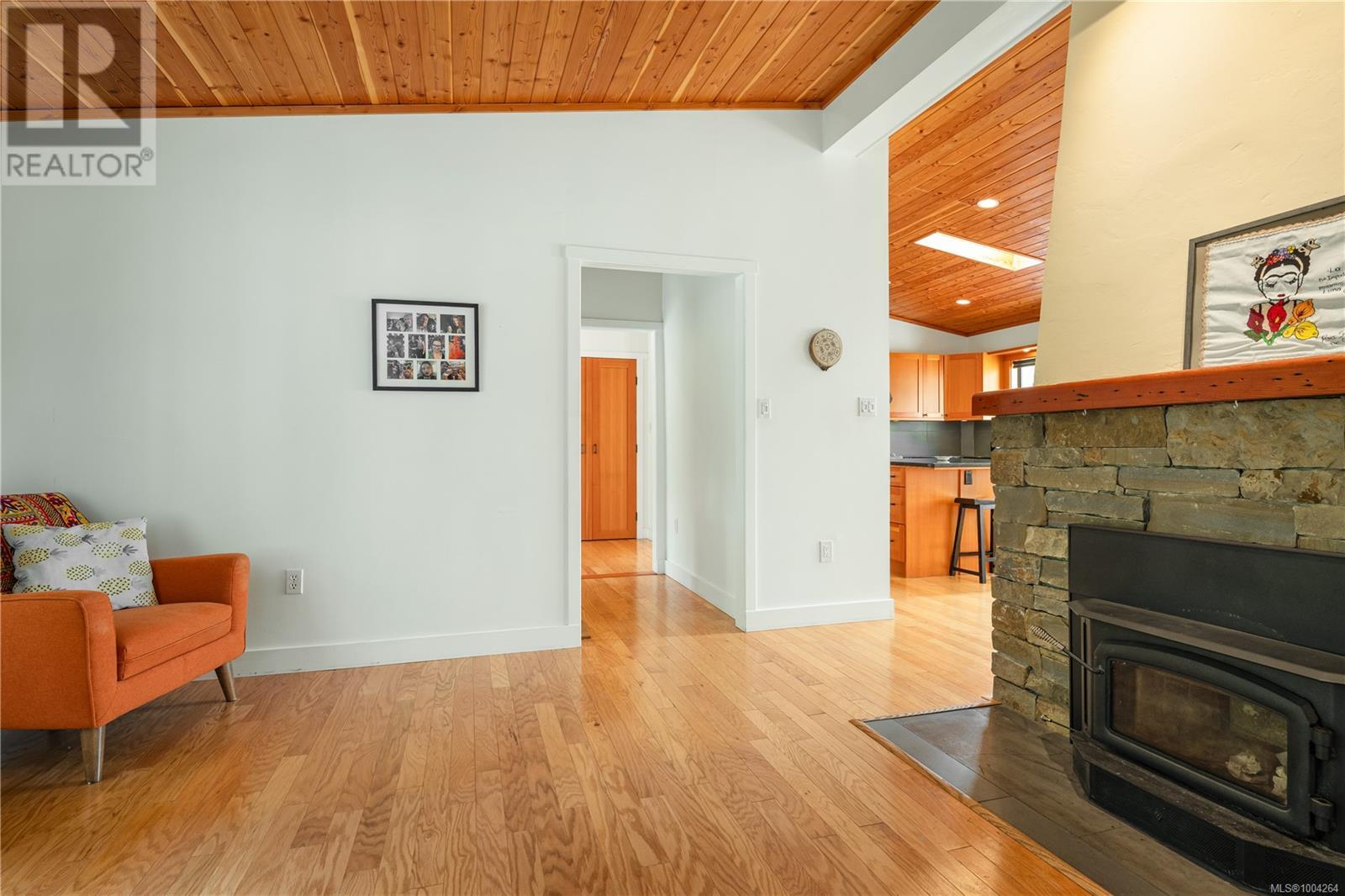 2439 Calais Rd, Duncan