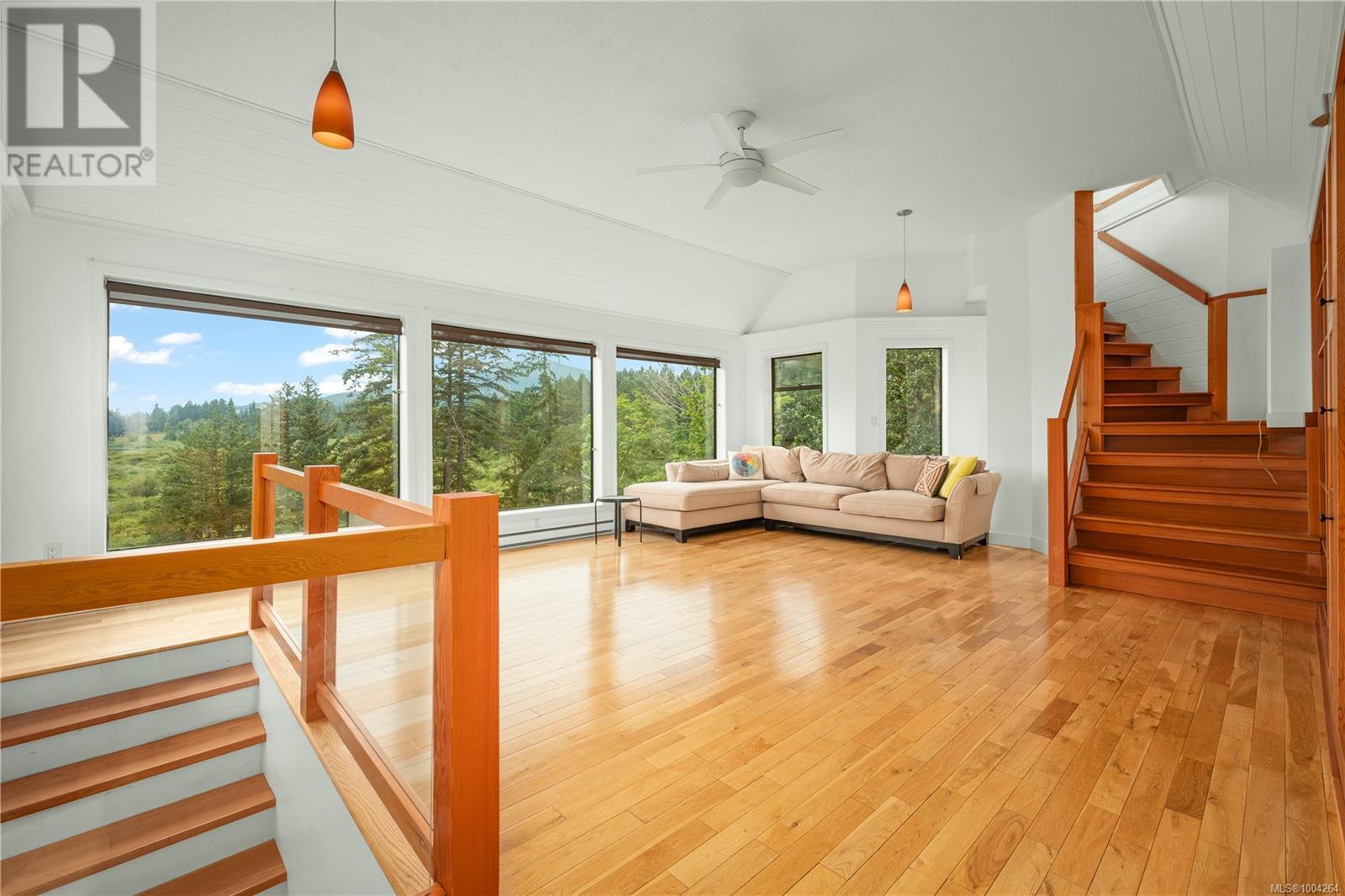 2439 Calais Rd, Duncan
