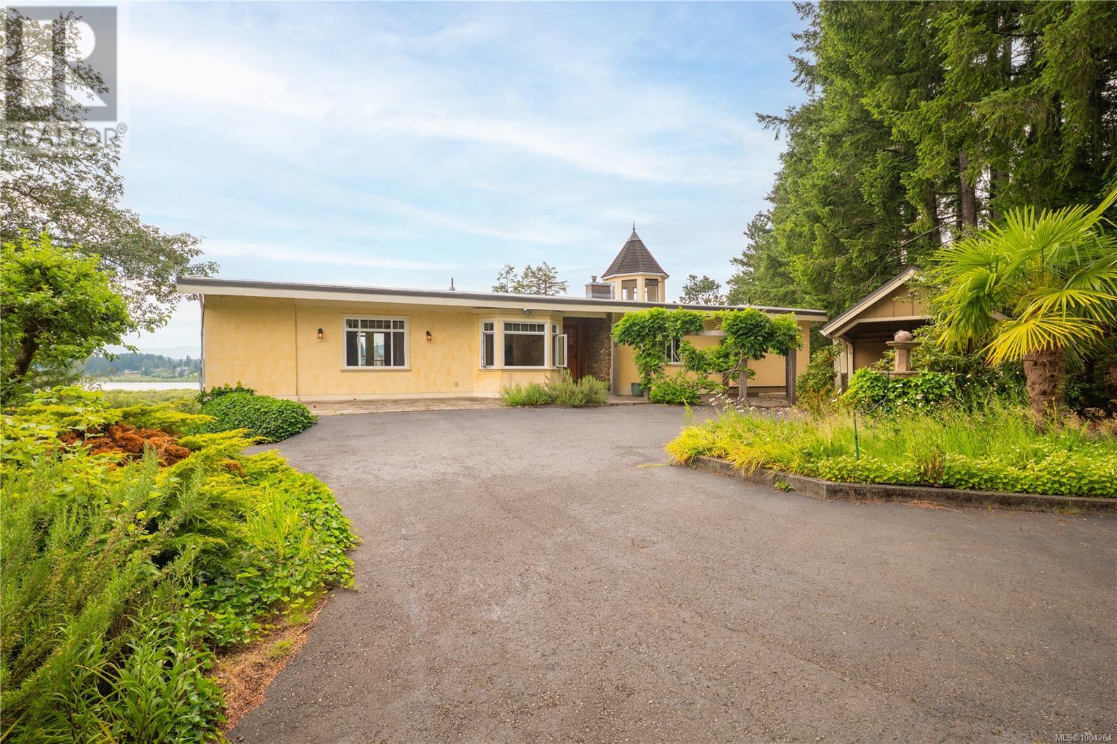 2439 Calais Rd, Duncan