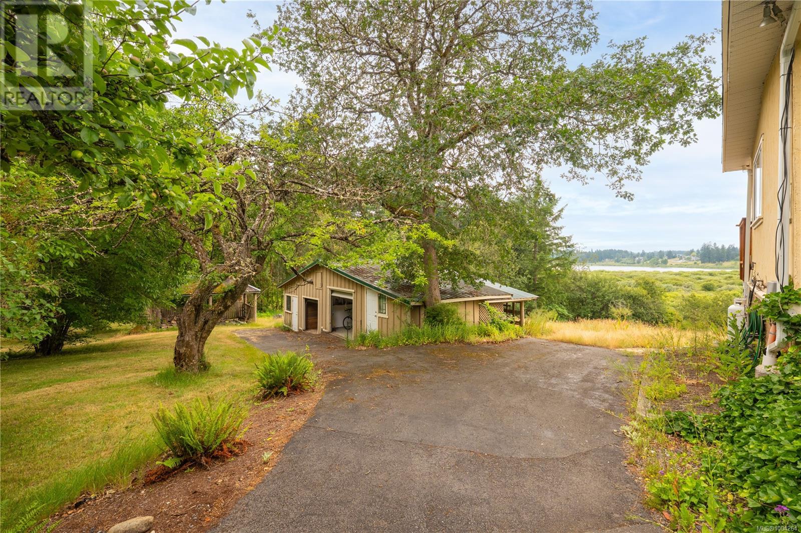 2439 Calais Rd, Duncan