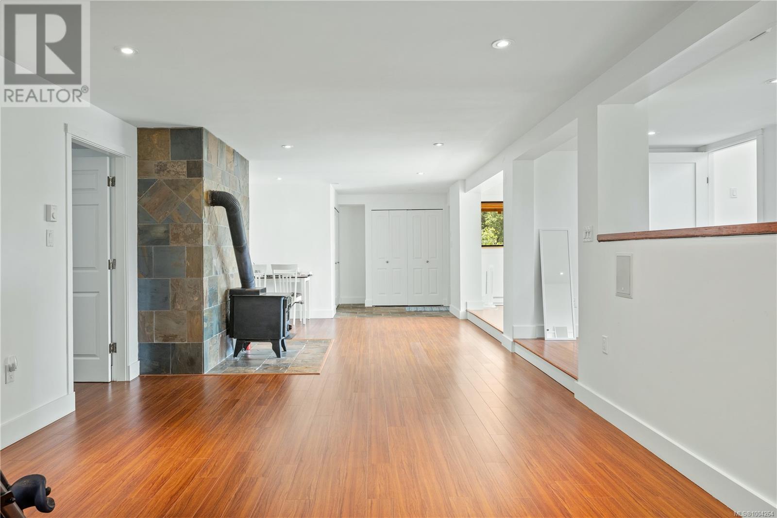 2439 Calais Rd, Duncan