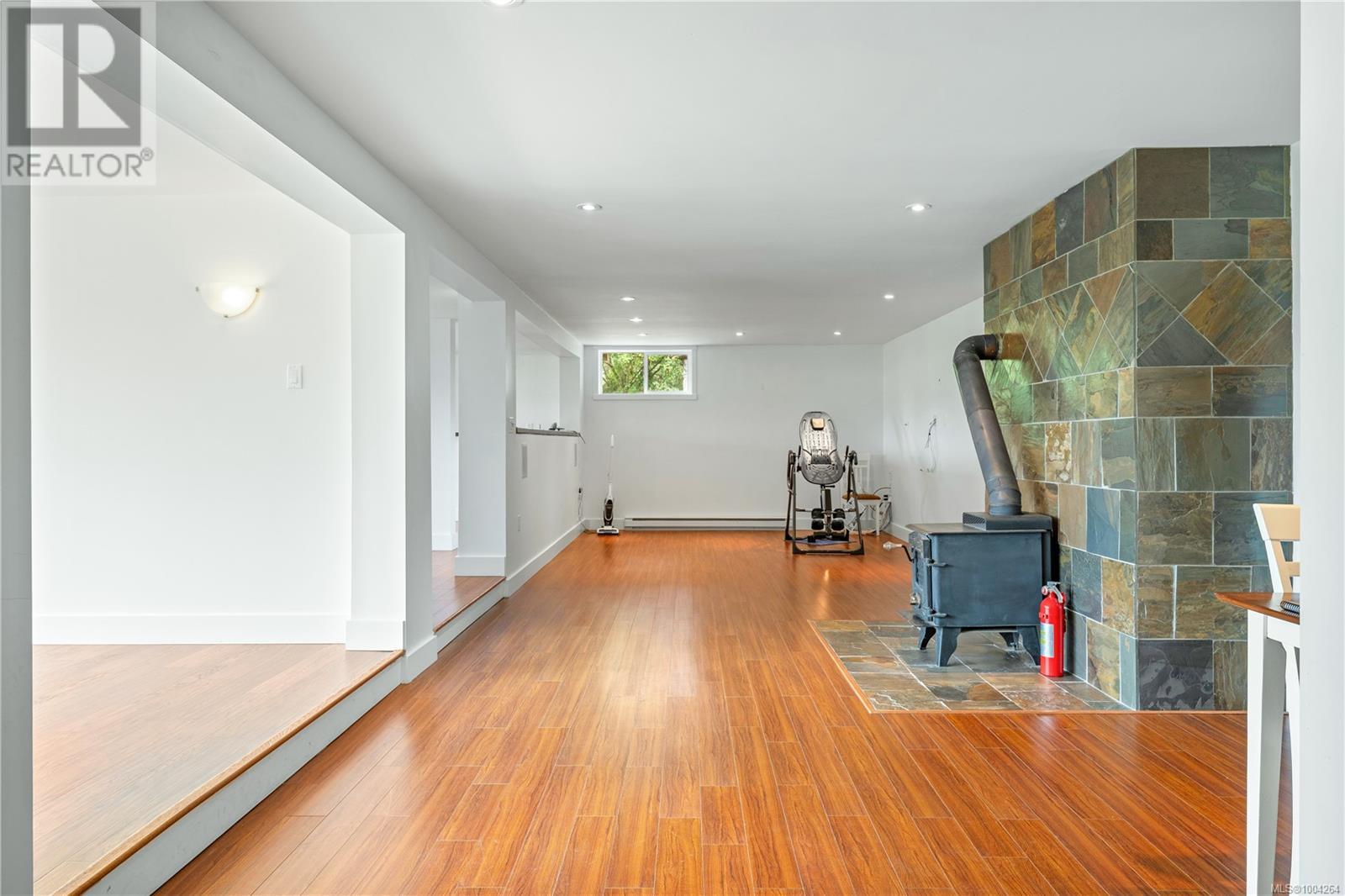 2439 Calais Rd, Duncan