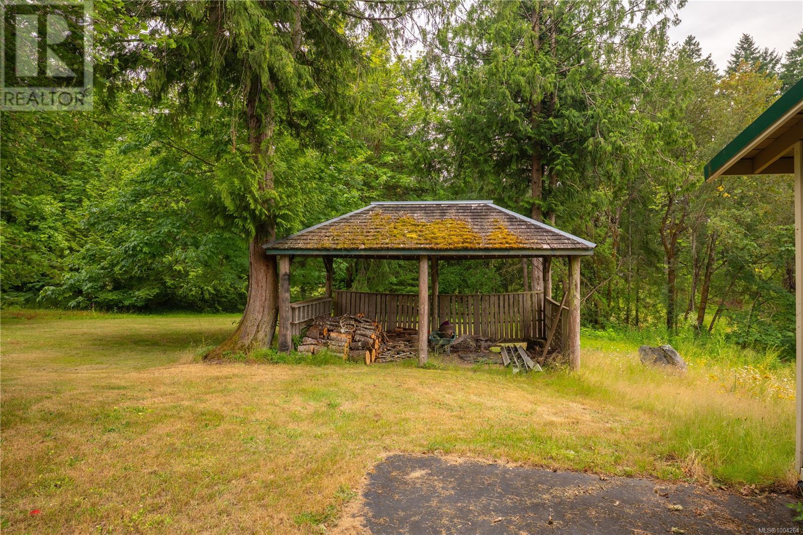 2439 Calais Rd, Duncan