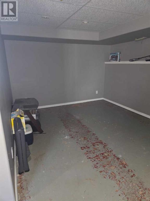 Single Family House Bi-level for Sale in   A Avenue Mountview Grande Prairie 