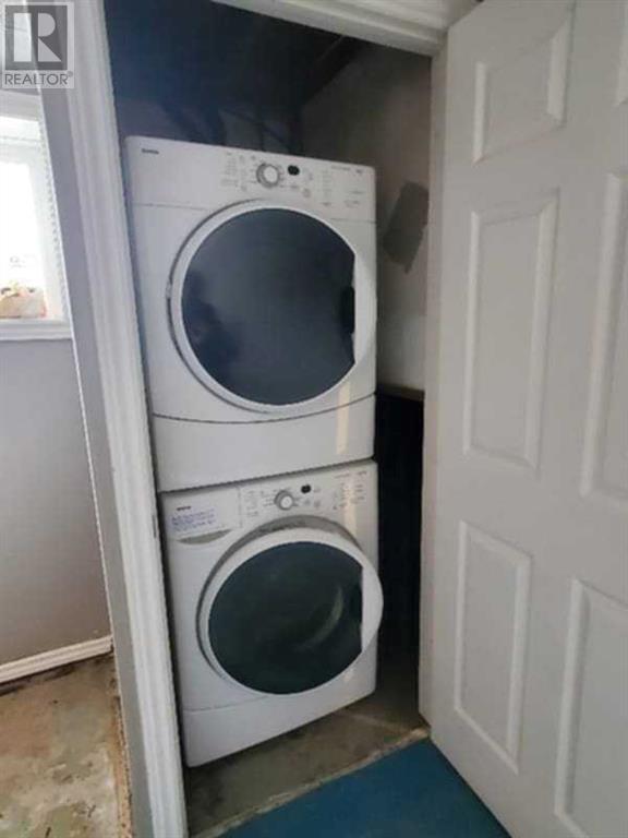 Single Family House Bi-level for Sale in   A Avenue Mountview Grande Prairie 