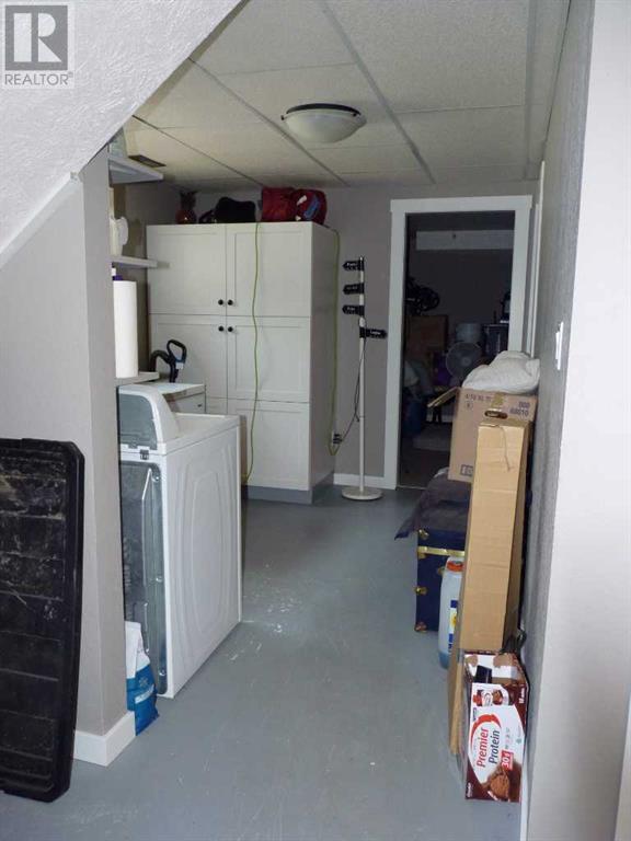 Single Family House Bi-level for Sale in   A Avenue Mountview Grande Prairie 