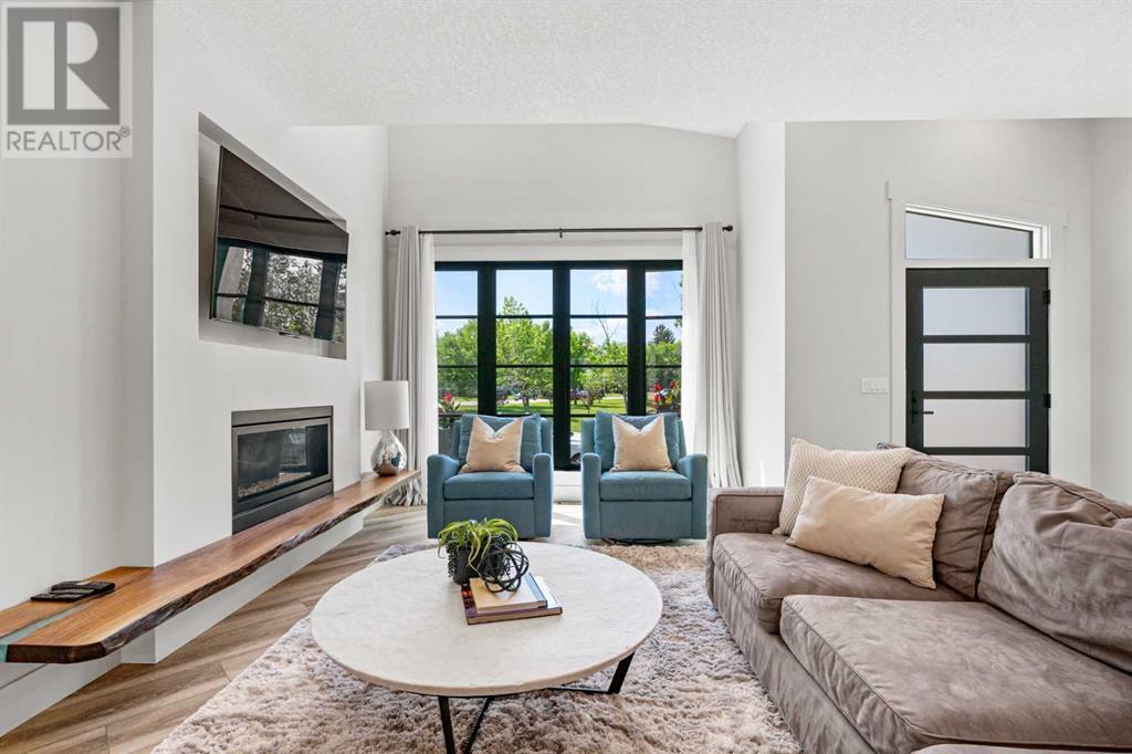 Single Family House Bungalow for Sale in  Granlea Place SW Glendale Calgary 