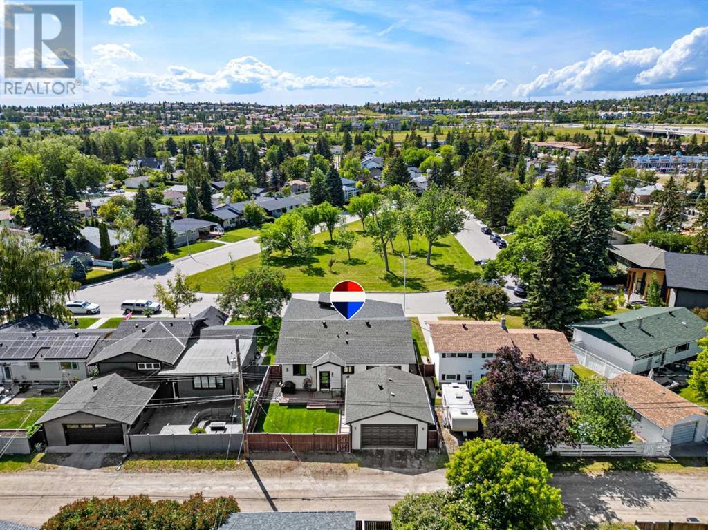 Single Family House Bungalow for Sale in  Granlea Place SW Glendale Calgary 