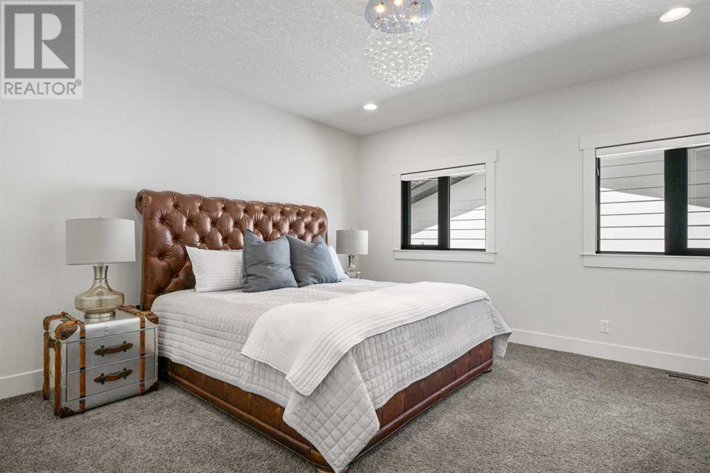 Single Family House Bungalow for Sale in  Granlea Place SW Glendale Calgary 