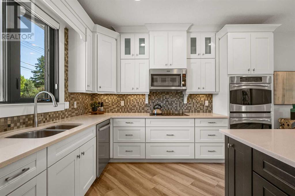 Single Family House Bungalow for Sale in  Granlea Place SW Glendale Calgary 