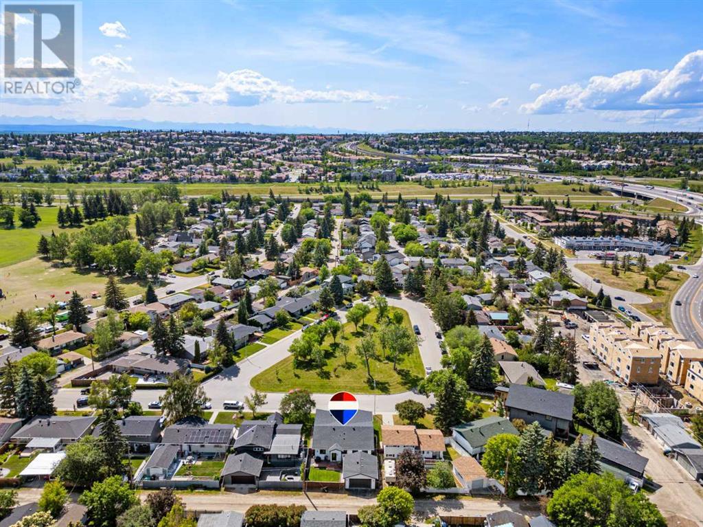 Single Family House Bungalow for Sale in  Granlea Place SW Glendale Calgary 