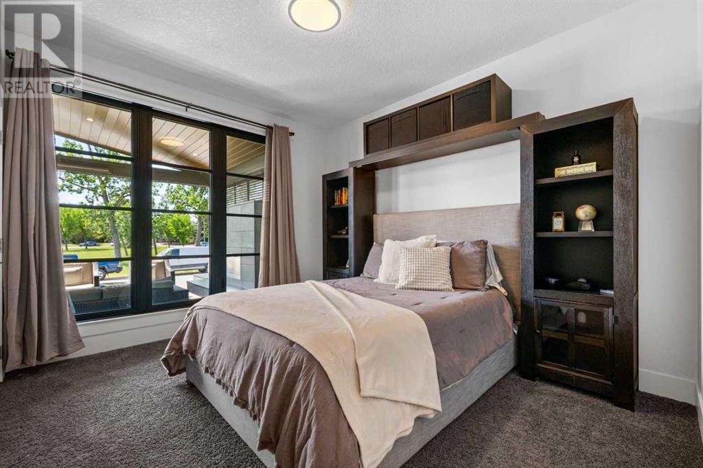 Single Family House Bungalow for Sale in  Granlea Place SW Glendale Calgary 